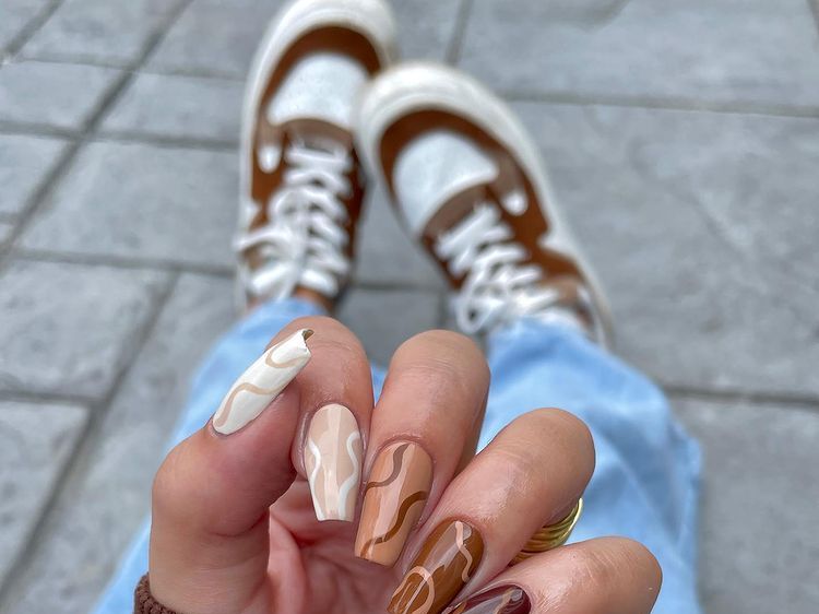 disenos-originales-de-unas-en-colores-nude-6