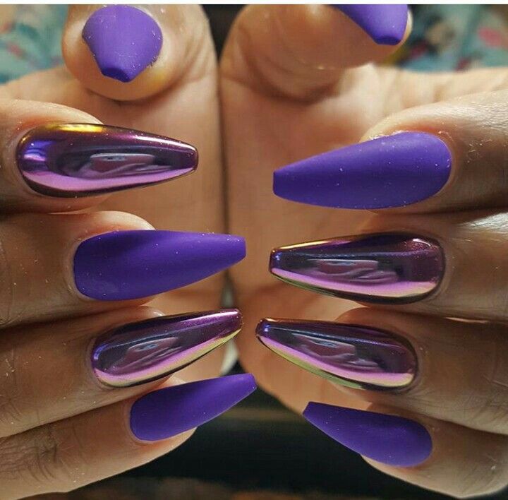 disenos-sencillos-de-unas-con-efecto-espejo-color-lila-2