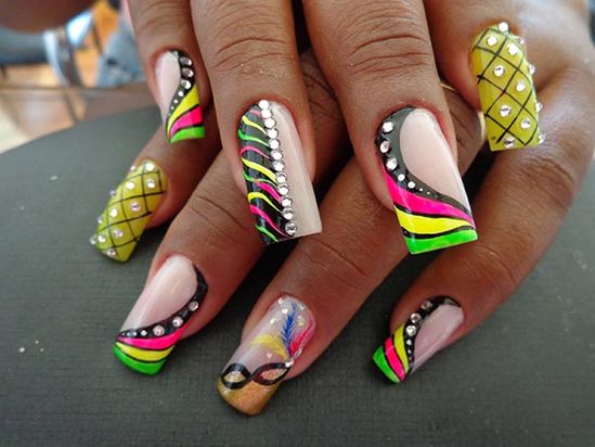 imagenes-de-diseno-de-unas-para-carnaval-1
