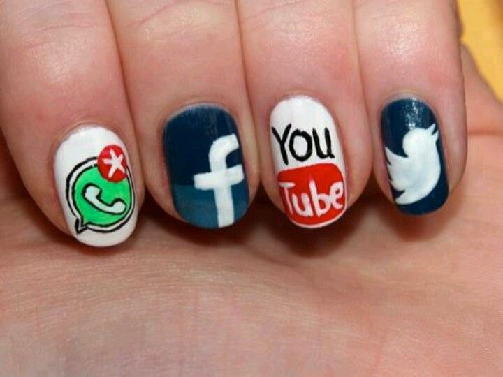 imagenes-de-unas-con-disenos-de-redes-sociales-6