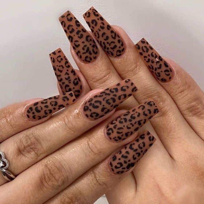 piedra-acrilico-animal-print-diseno-de-unas-5