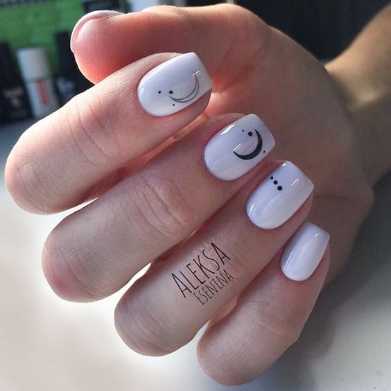 unaa-con-diseno-de-luna-4