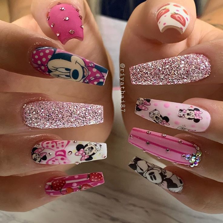 unas-acrilicas-disenos-de-mimi-mouse-2