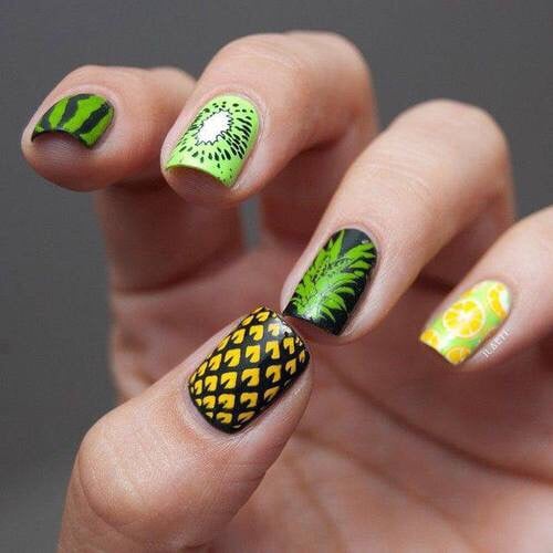 unas-amatillas-con-diseno-de-pina-6