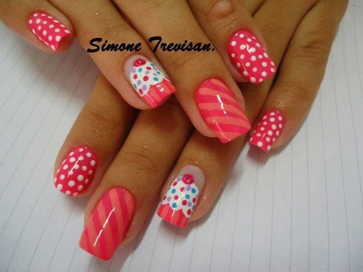 unas-con-diseno-de-caramelos-2