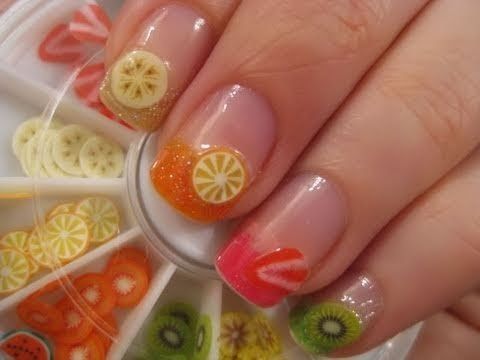 unas-con-diseno-de-frutas-de-navidad-2