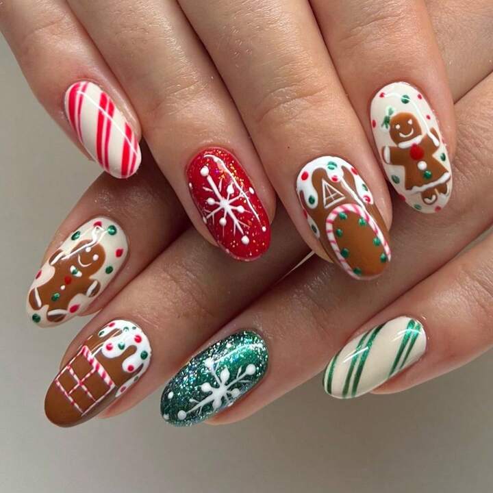 unas-con-diseno-de-frutas-de-navidad-4