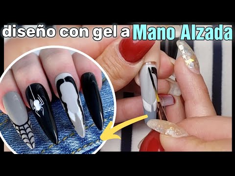 unas-con-diseno-de-la-familia-addams-4