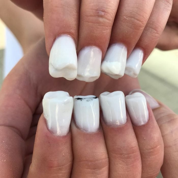 unas-con-disenos-de-dientes-1