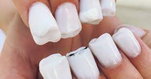 unas-con-disenos-de-dientes-7
