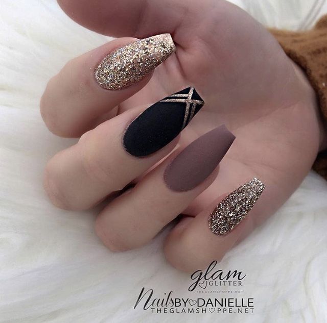 unas-elegantes-de-gel-y-acrilico-con-diseno-nuevo-6