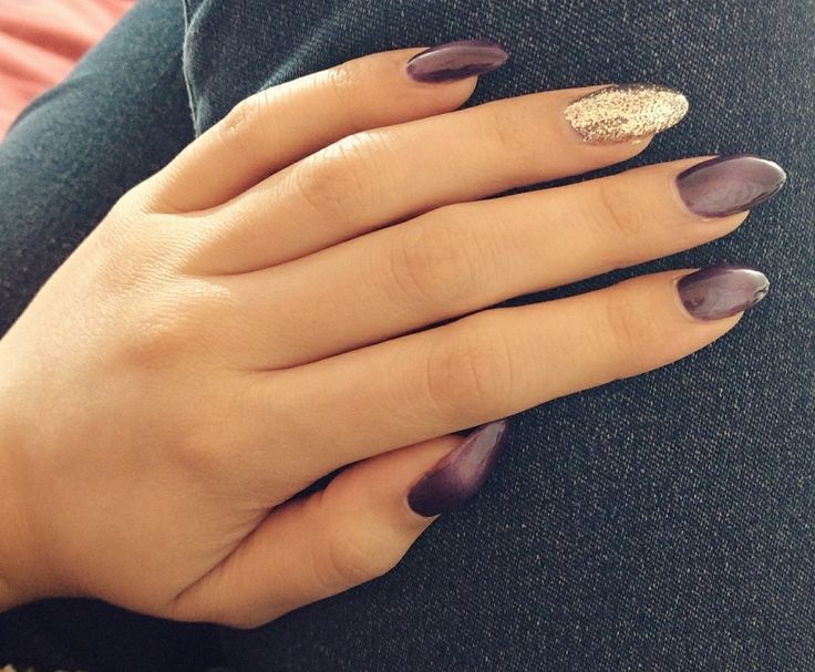 unas-en-gelish-color-vino-diseno-de-ojo-4