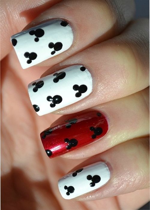 unas-pintadas-con-diseno-de-mickey-mouse-6