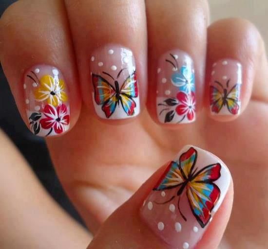 unas-pintadas-con-disenos-de-mariposas-4