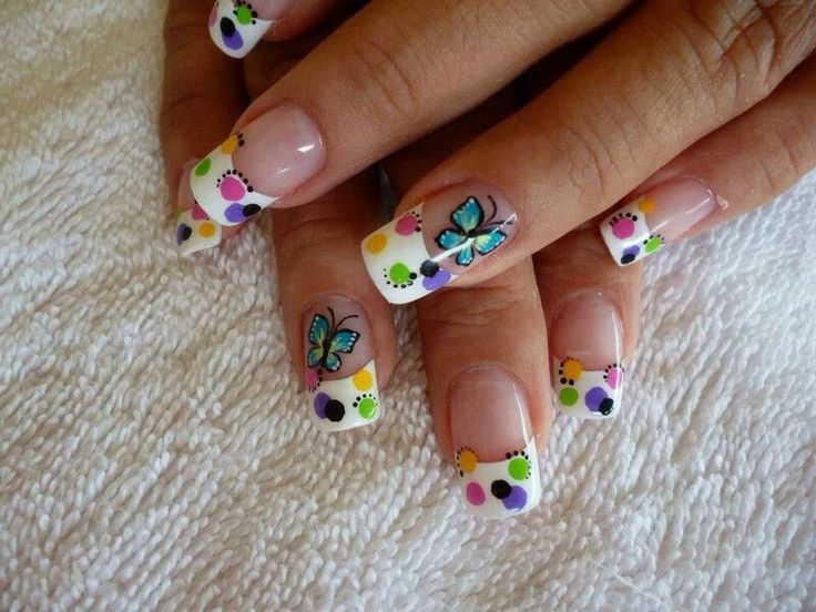 unas-pintadas-con-disenos-de-mariposas-5